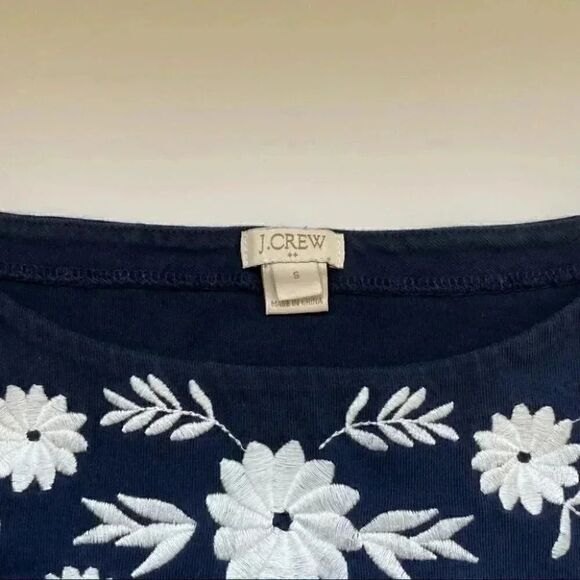 J. Crew Embroidered Bell Sleeve Top Navy White Floral Size Small - Picture 4 of 8